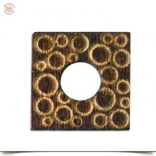 Braune Holzscheibe Eckig mit Kreis-Muster 2,0 cm